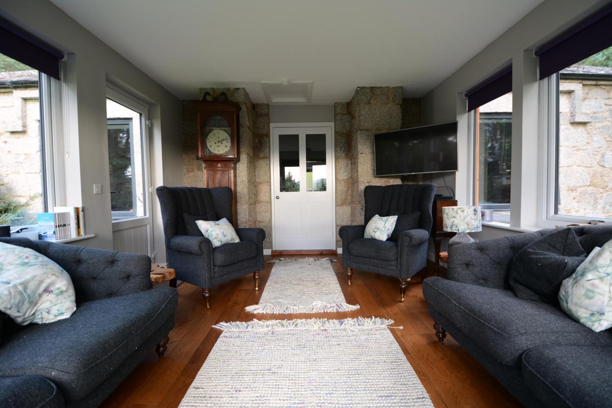 Amazing Cottage With Private Indoor Swim Pool And Hot Tub Grantown-on-Spey Luaran gambar